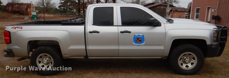 image for item DK3537 2016 Chevrolet Silverado 1500  Double Cab pickup truck