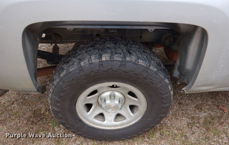 image for item DK3537 2016 Chevrolet Silverado 1500  Double Cab pickup truck