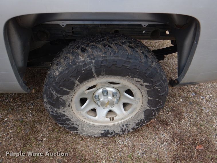 image for item DK3537 2016 Chevrolet Silverado 1500  Double Cab pickup truck