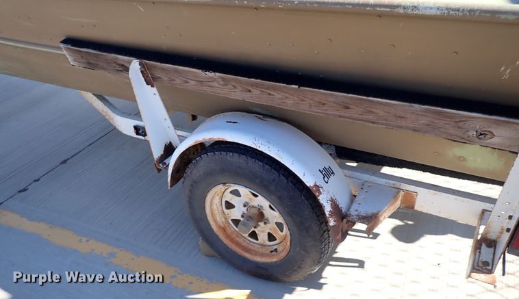 image for item DK3538 1987 Lowe Husky Jon  boat