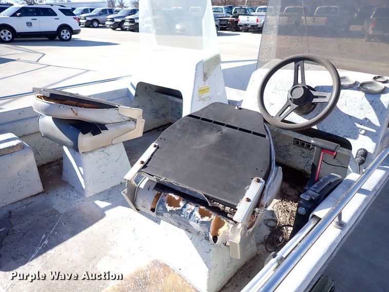 image for item DK3539 1989 Predator 160ST  boat