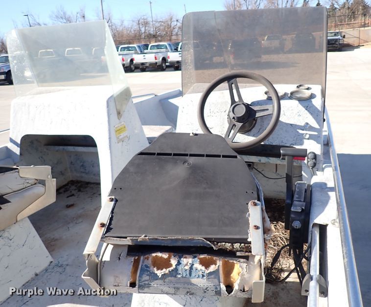 image for item DK3539 1989 Predator 160ST  boat