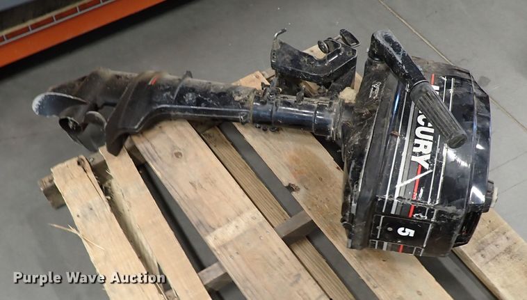 image for item DK3548 Mercury boat engine