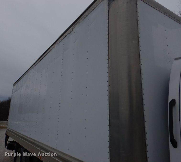 image for item DH8163 2005 Chevrolet C6500  box truck