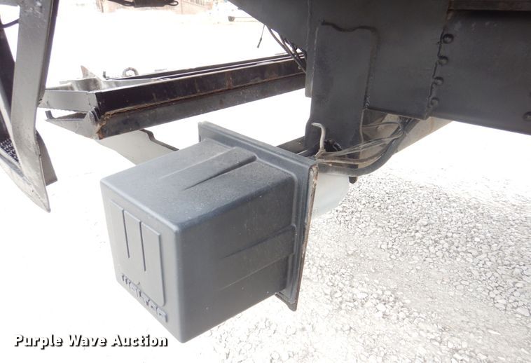 image for item DH8163 2005 Chevrolet C6500  box truck