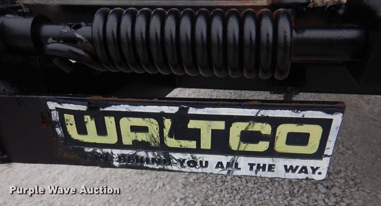 image for item DH8163 2005 Chevrolet C6500  box truck