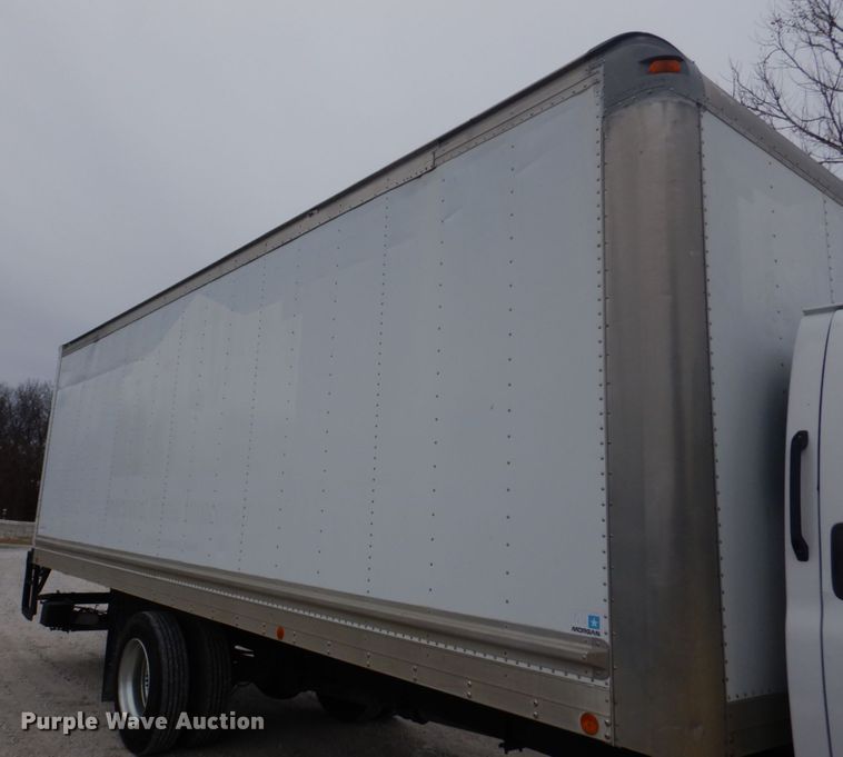 image for item DH8163 2005 Chevrolet C6500  box truck