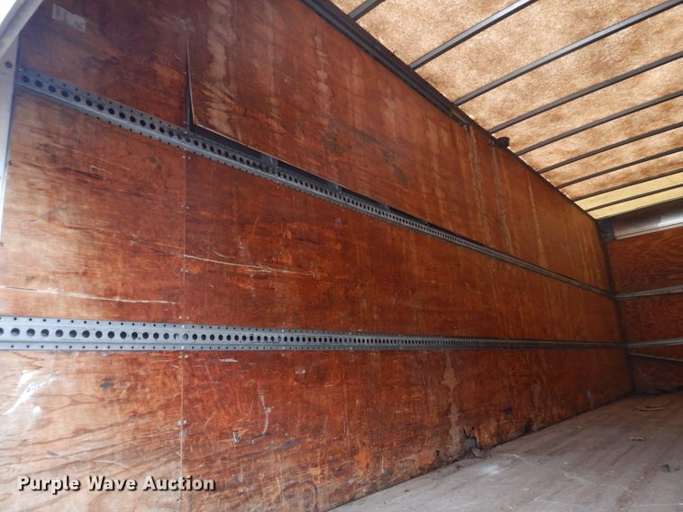 image for item DH8163 2005 Chevrolet C6500  box truck