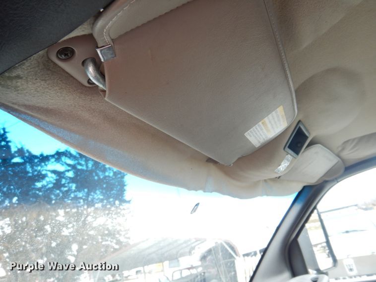 image for item DH8163 2005 Chevrolet C6500  box truck