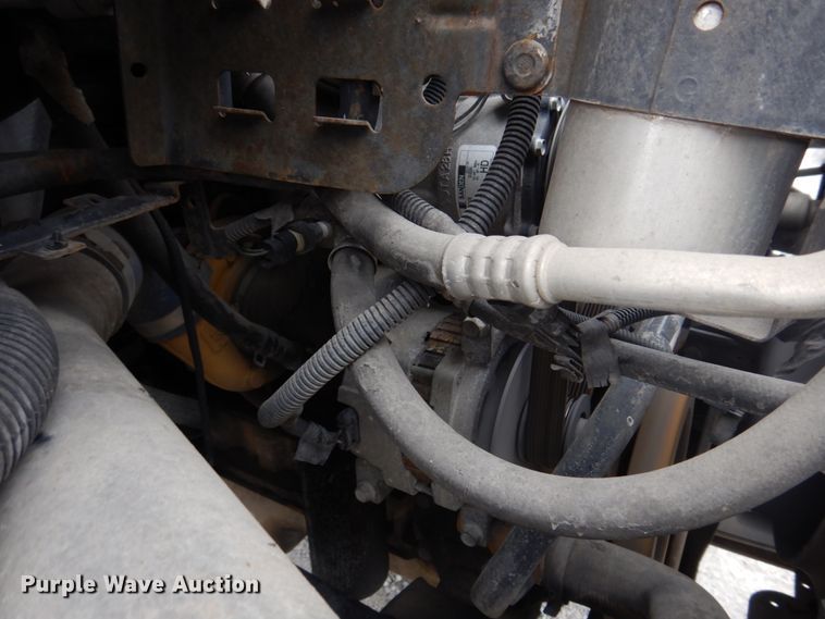 image for item DH8163 2005 Chevrolet C6500  box truck