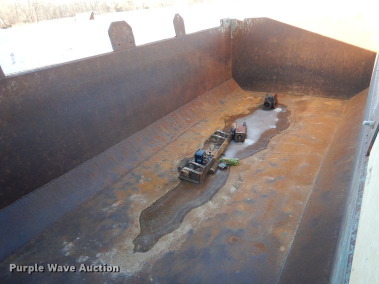 image for item DH8172 Heil HPT31615YD16  dump bed