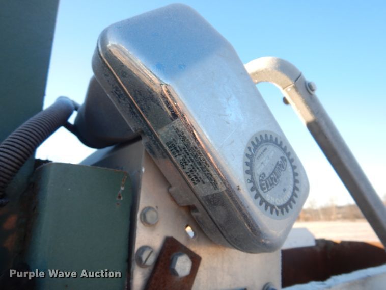 image for item DH8172 Heil HPT31615YD16  dump bed