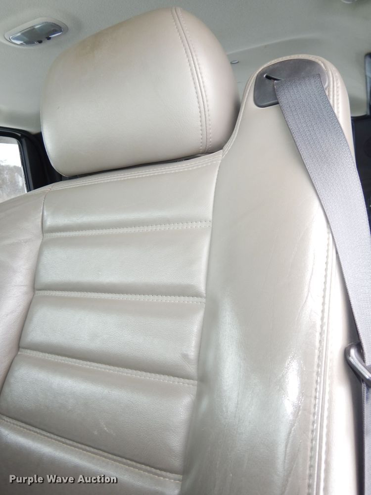 image for item DH8829 2005 Hummer H2  SUV