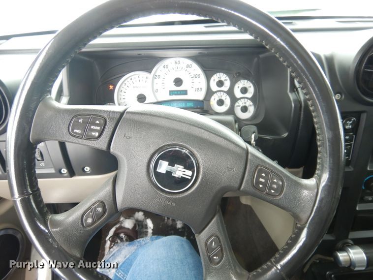 image for item DH8829 2005 Hummer H2  SUV