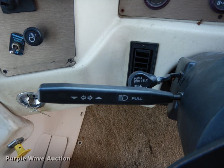 image for item DI8629 1998 Gulf Stream Spartan  RV