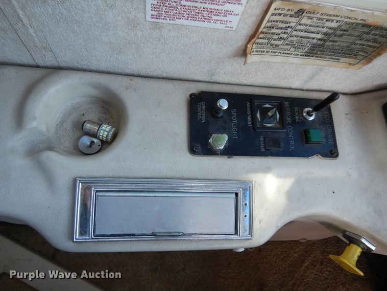 image for item DI8629 1998 Gulf Stream Spartan  RV