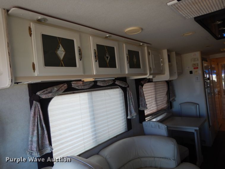 image for item DI8629 1998 Gulf Stream Spartan  RV