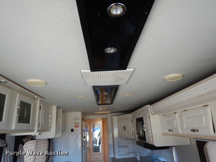 image for item DI8629 1998 Gulf Stream Spartan  RV