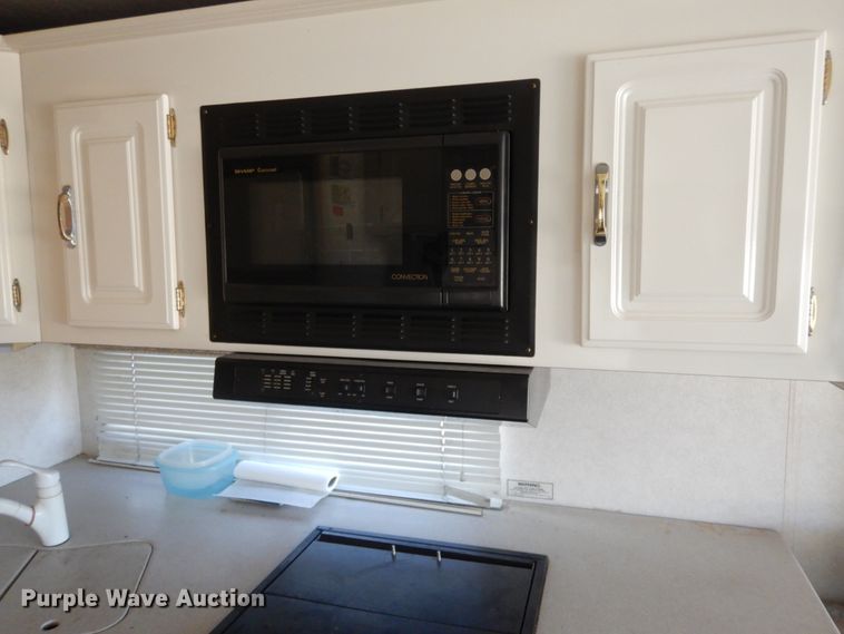 image for item DI8629 1998 Gulf Stream Spartan  RV