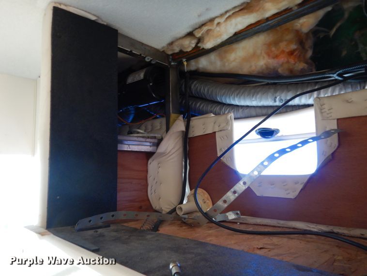 image for item DI8629 1998 Gulf Stream Spartan  RV