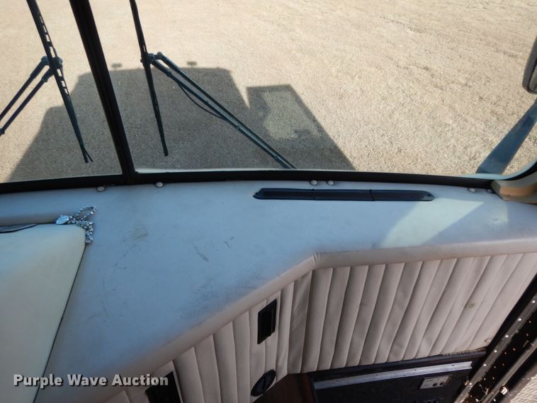 image for item DI8629 1998 Gulf Stream Spartan  RV