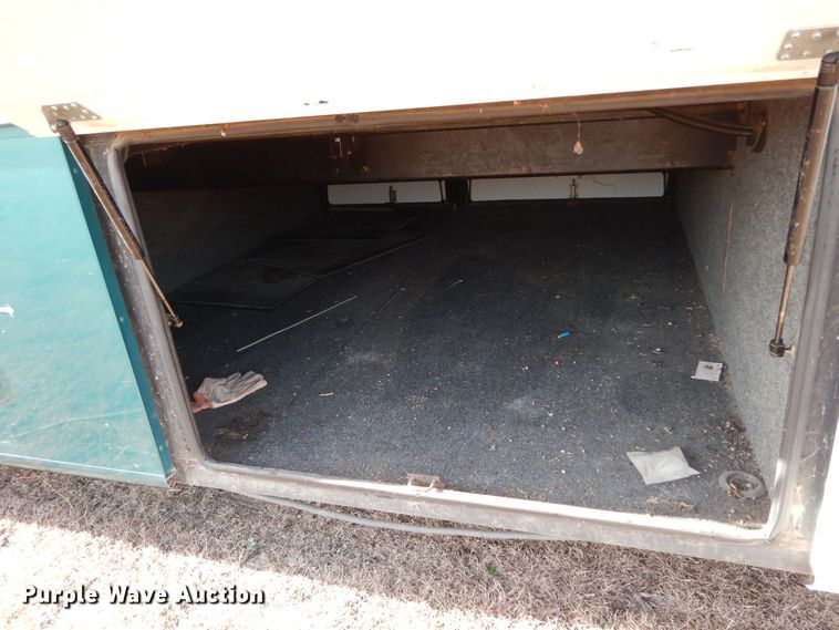 image for item DI8629 1998 Gulf Stream Spartan  RV