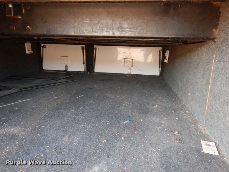 image for item DI8629 1998 Gulf Stream Spartan  RV