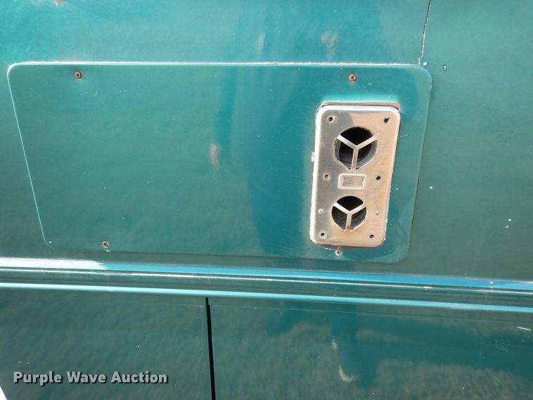 image for item DI8629 1998 Gulf Stream Spartan  RV