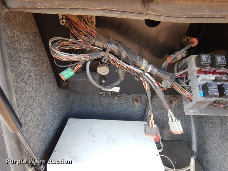 image for item DI8629 1998 Gulf Stream Spartan  RV