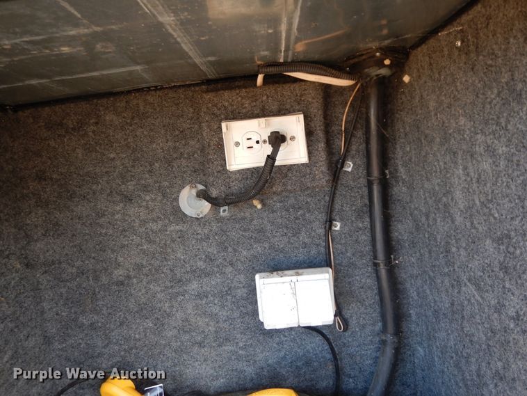 image for item DI8629 1998 Gulf Stream Spartan  RV