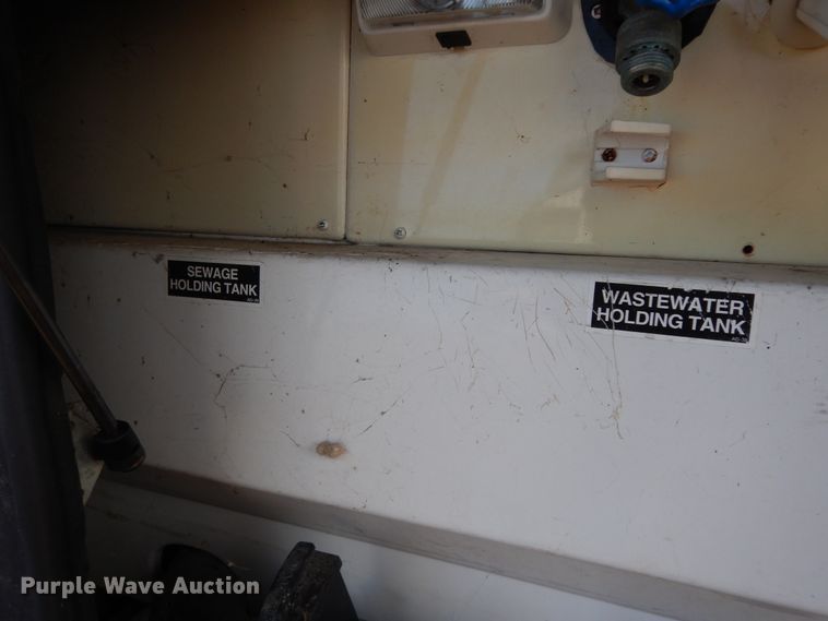 image for item DI8629 1998 Gulf Stream Spartan  RV