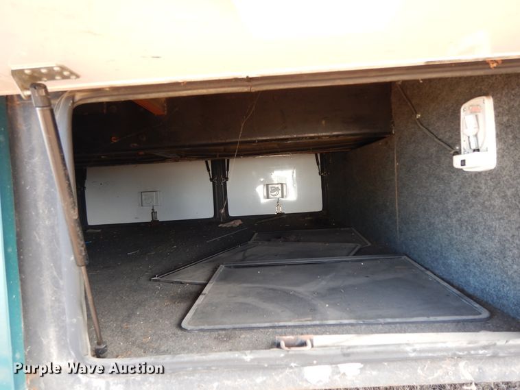 image for item DI8629 1998 Gulf Stream Spartan  RV