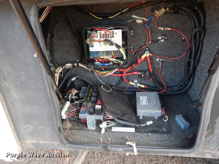 image for item DI8629 1998 Gulf Stream Spartan  RV