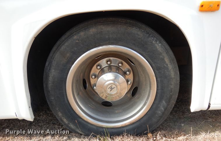 image for item DI8629 1998 Gulf Stream Spartan  RV