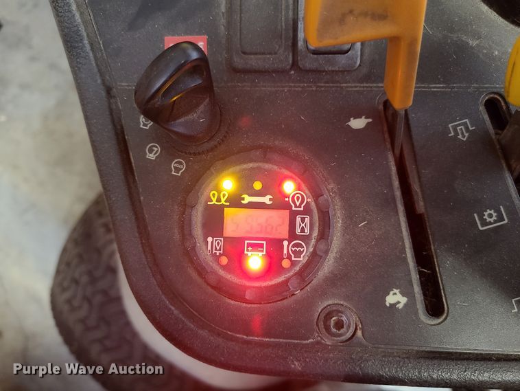 image for item DJ1546 John Deere 7500  reel mower