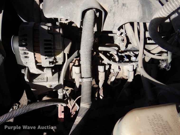 image for item DK8719 2001 Chevrolet Suburban LS  SUV