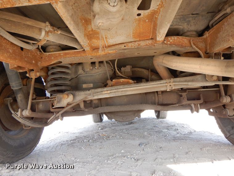 image for item DK8719 2001 Chevrolet Suburban LS  SUV