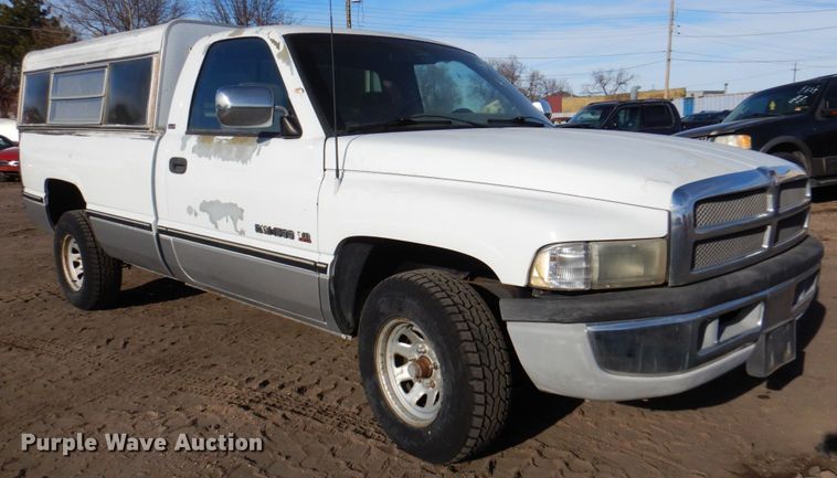 image for item DK8722 1995 Dodge Ram 1500  pickup truck
