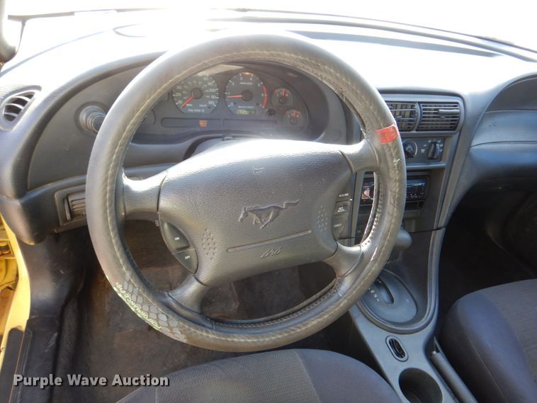 image for item DK8724 2003 Ford Mustang