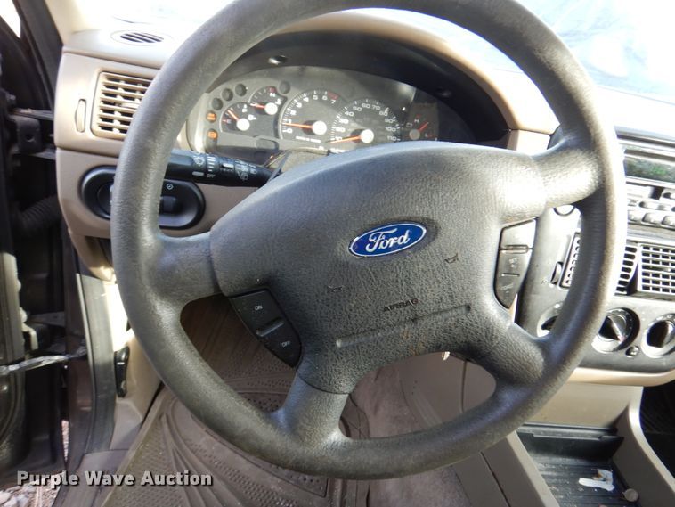 image for item DK8727 2005 Ford Explorer  SUV