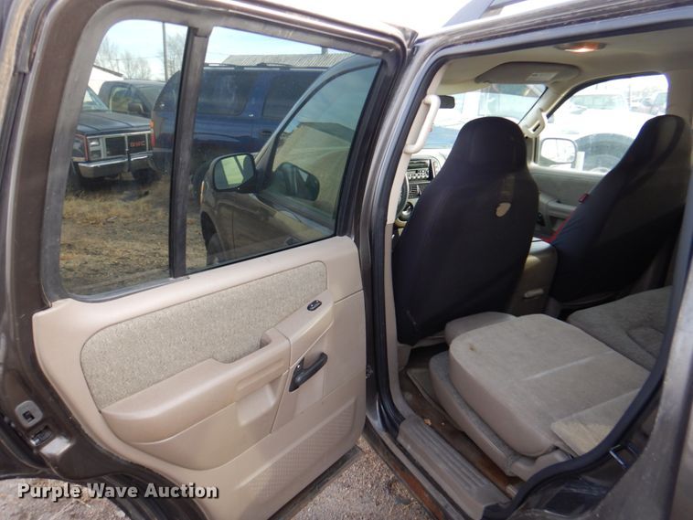 image for item DK8727 2005 Ford Explorer  SUV