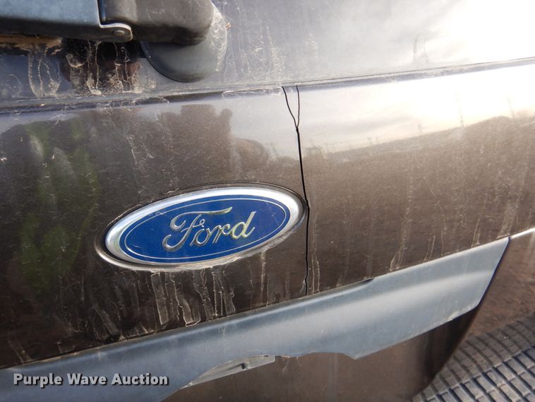 image for item DK8727 2005 Ford Explorer  SUV