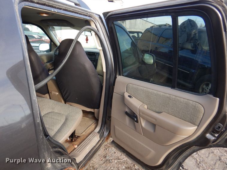 image for item DK8727 2005 Ford Explorer  SUV