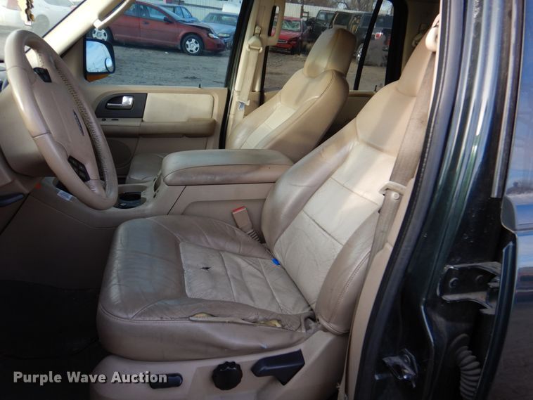 image for item DK8728 2003 Ford Expedition  SUV