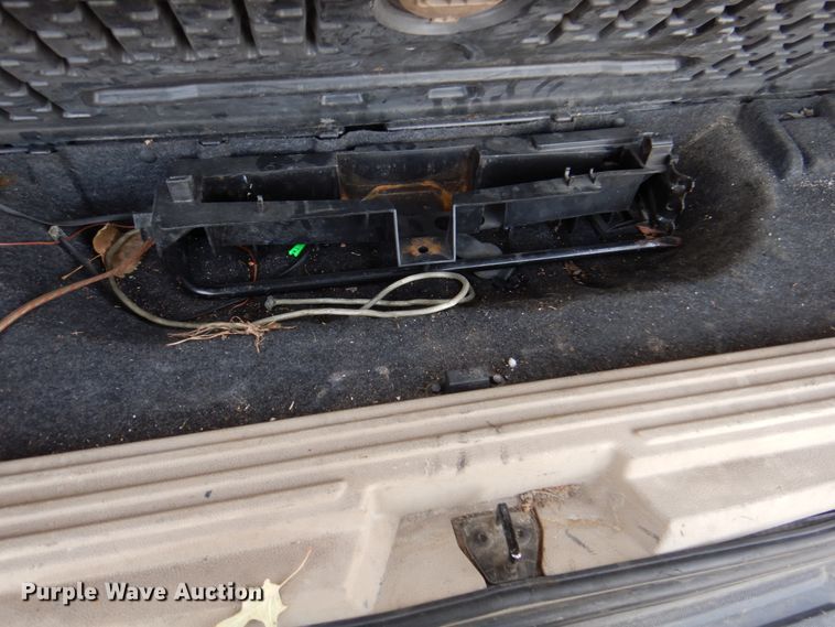 image for item DK8728 2003 Ford Expedition  SUV