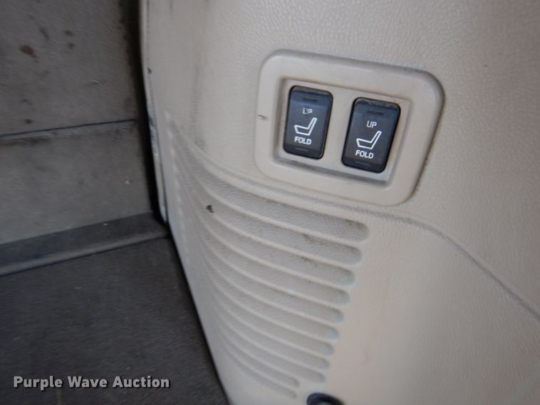 image for item DK8728 2003 Ford Expedition  SUV