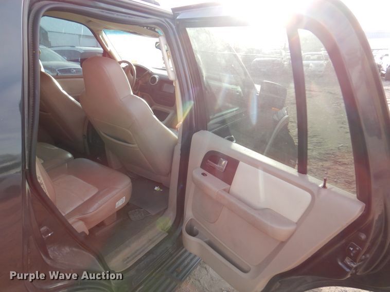 image for item DK8728 2003 Ford Expedition  SUV