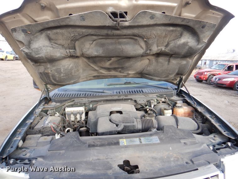 image for item DK8728 2003 Ford Expedition  SUV