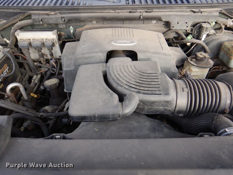 image for item DK8728 2003 Ford Expedition  SUV