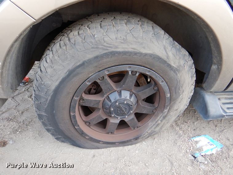 image for item DK8728 2003 Ford Expedition  SUV